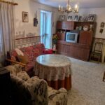 Casa de 5 dormitorios con patio y terraza en Cebolla
