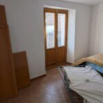 Casa de 5 dormitorios con patio y terraza en Cebolla
