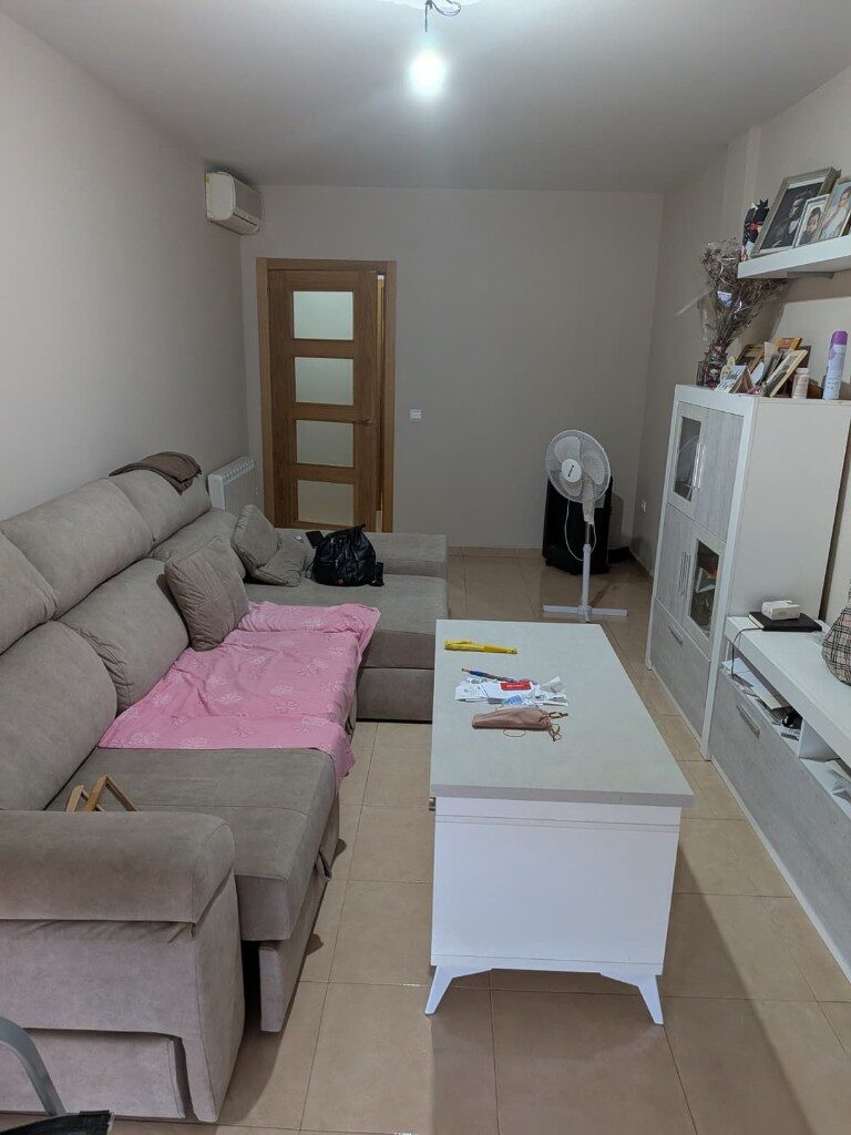 Piso céntrico de 2 dormitorios en Cebolla